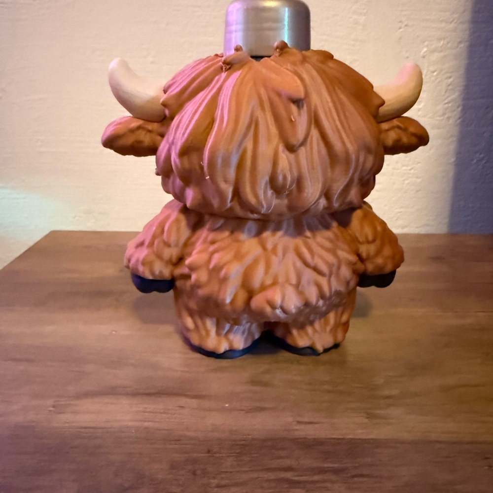 Cute Highland Cow Lamp - Picture 5 of 5